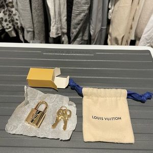 Louis Vuitton 306 Lock & Keys
